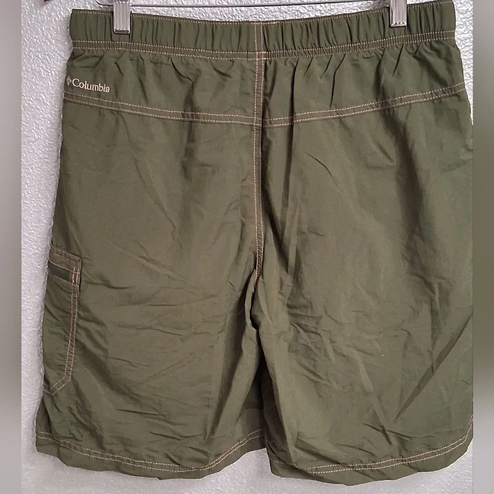 Columbia Olive Green Swim  Shorts    Sizre S